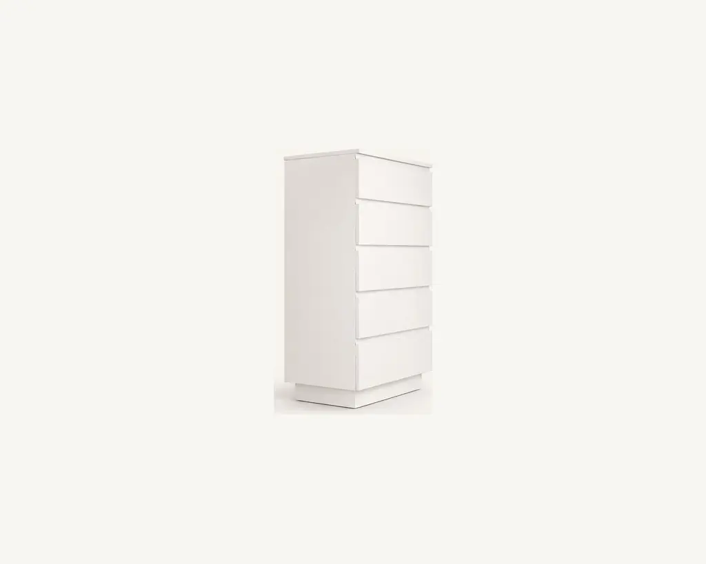 Chest of Drawers in Ivory